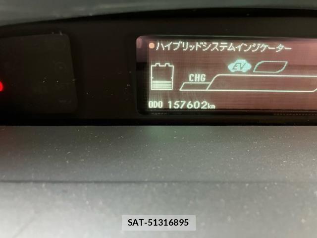 Toyota PRIUS 2015-04 8745319-21