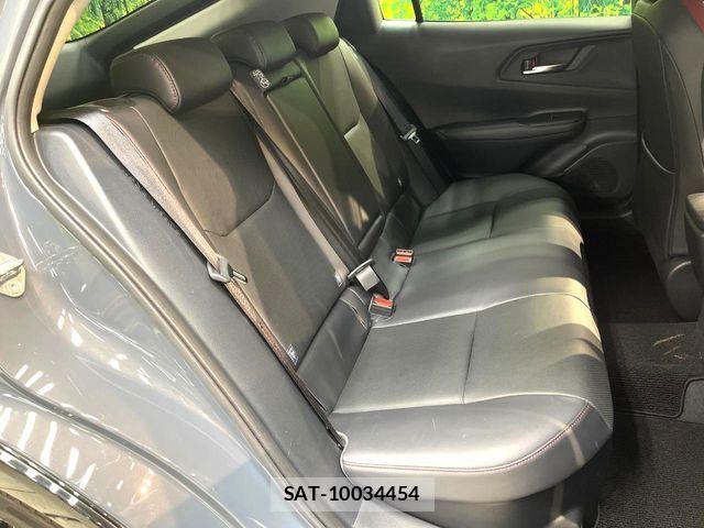 Toyota PRIUS 2024-04 8745242-8