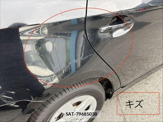 Toyota PRIUS 2011-10 8745331-17