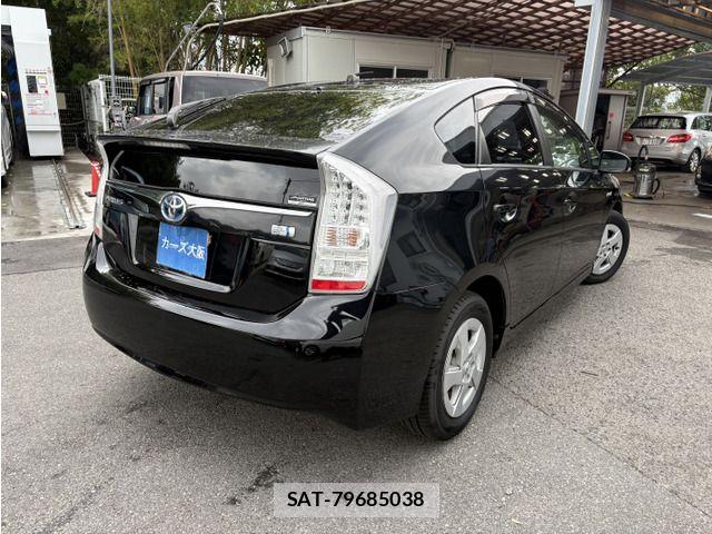 Toyota PRIUS 2011-10 8745331-3