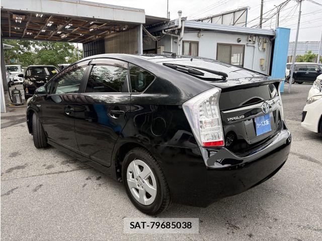 Toyota PRIUS 2011-10 8745331-4