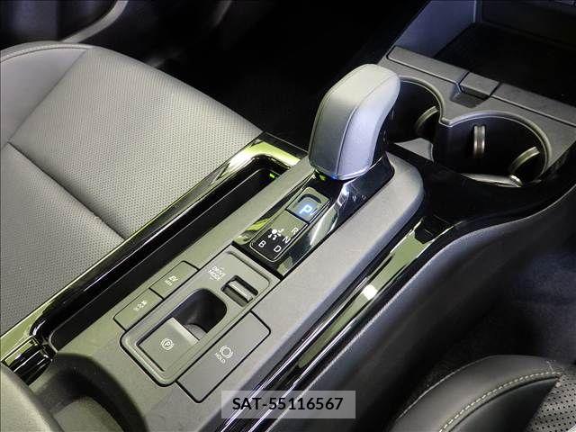 Toyota PRIUS 2023-06 8745249-12