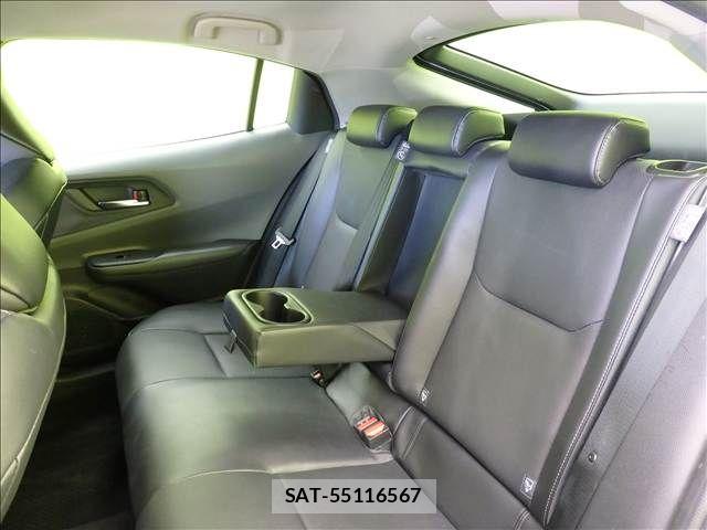 Toyota PRIUS 2023-06 8745249-28