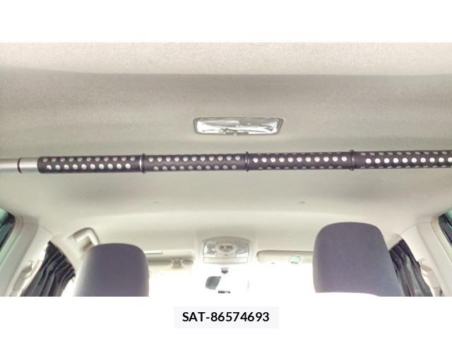 Toyota PRIUS 2010-12 8745360-11