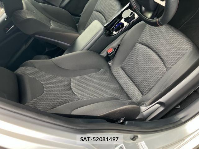 Toyota PRIUS 2018-06 8745295-12