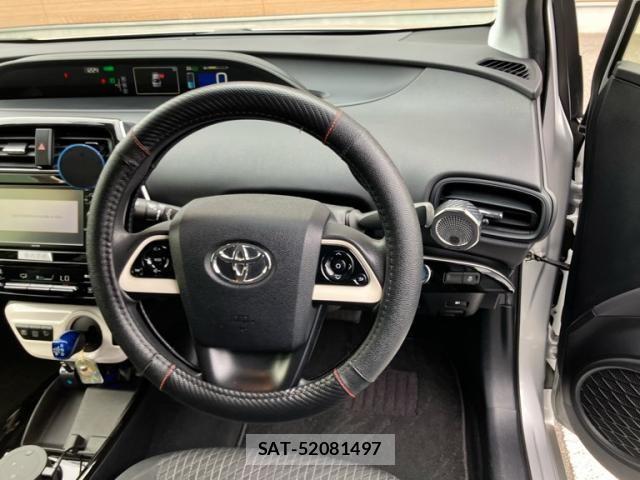 Toyota PRIUS 2018-06 8745295-14