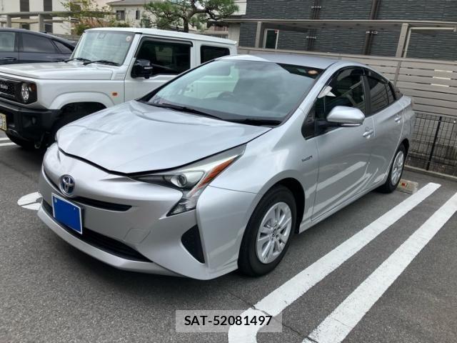 Toyota PRIUS 2018-06 8745295-1