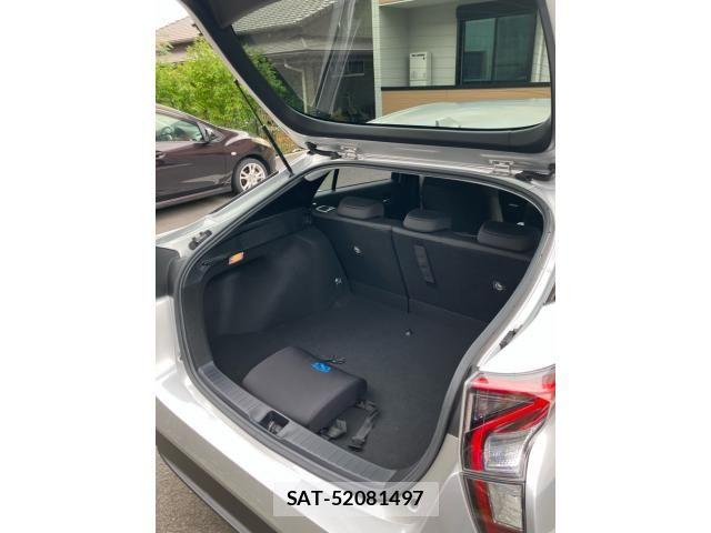 Toyota PRIUS 2018-06 8745295-7