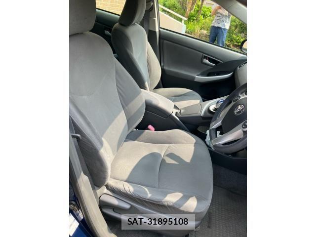 Toyota PRIUS 2009-11 8745345-10