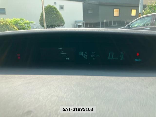 Toyota PRIUS 2009-11 8745345-14
