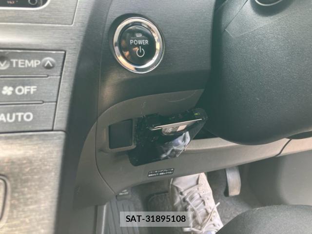 Toyota PRIUS 2009-11 8745345-18
