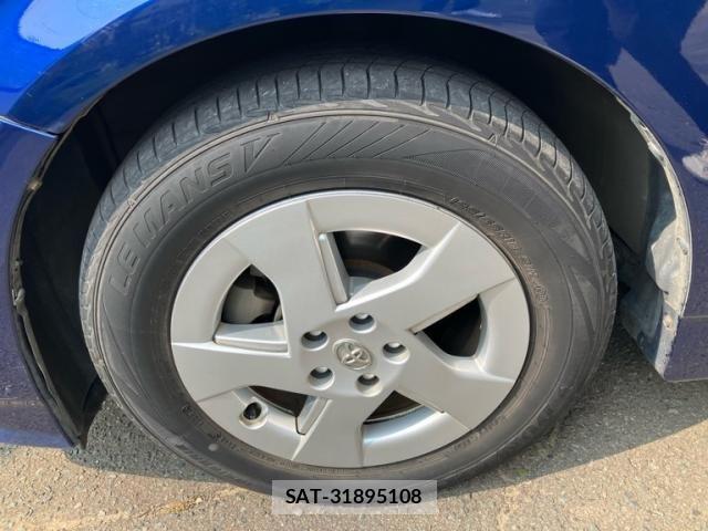 Toyota PRIUS 2009-11 8745345-23