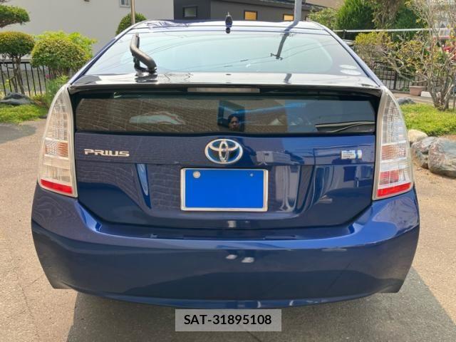 Toyota PRIUS 2009-11 8745345-3