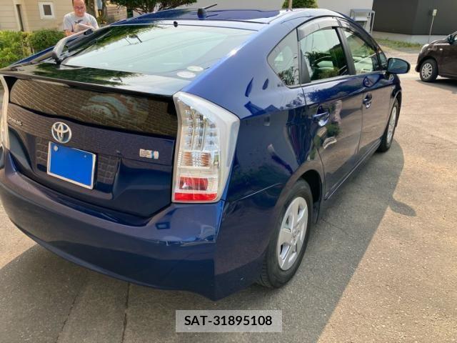 Toyota PRIUS 2009-11 8745345-4