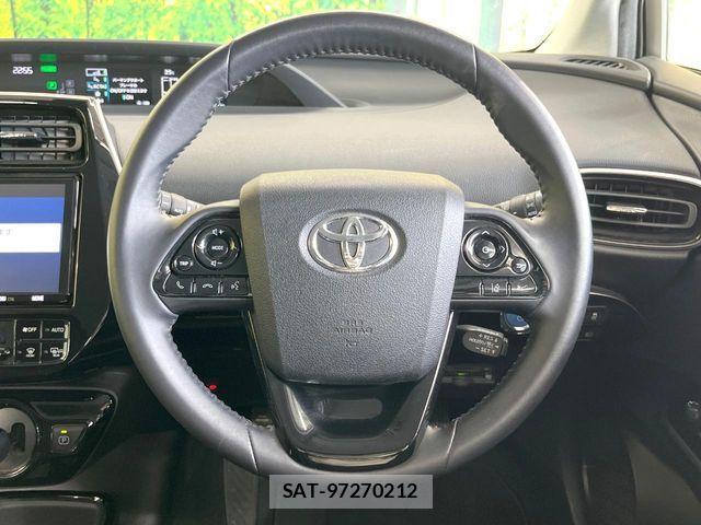 Toyota PRIUS 2019-04 8745259-10