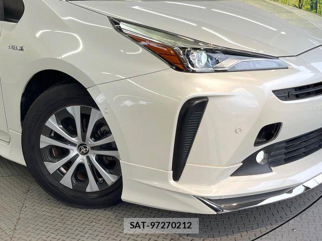 Toyota PRIUS 2019-04 8745259-11