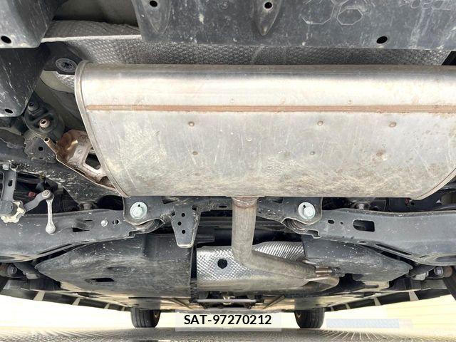 Toyota PRIUS 2019-04 8745259-18