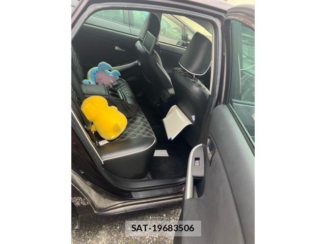 Toyota PRIUS 2013-02 8745325-7