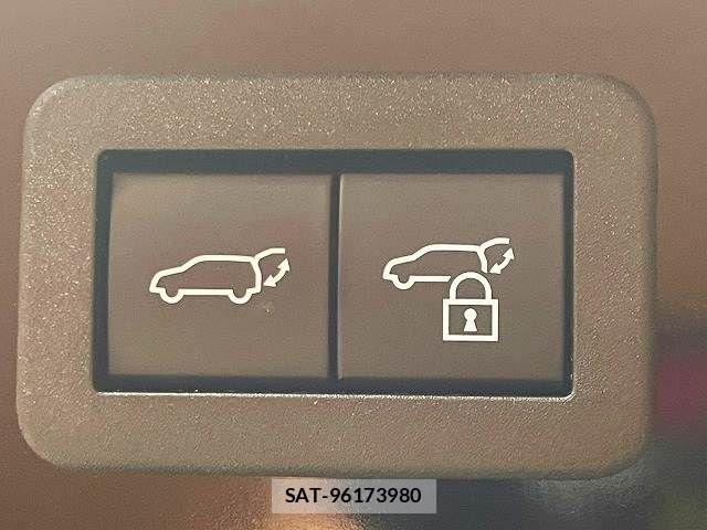 Toyota PRIUS 2024-09 8745240-9