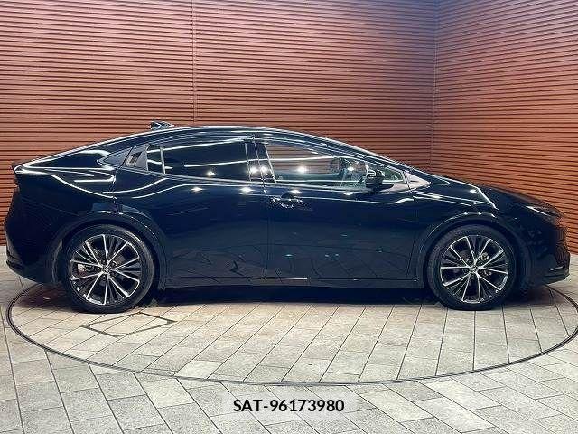 Toyota PRIUS 2024-09 8745240-16