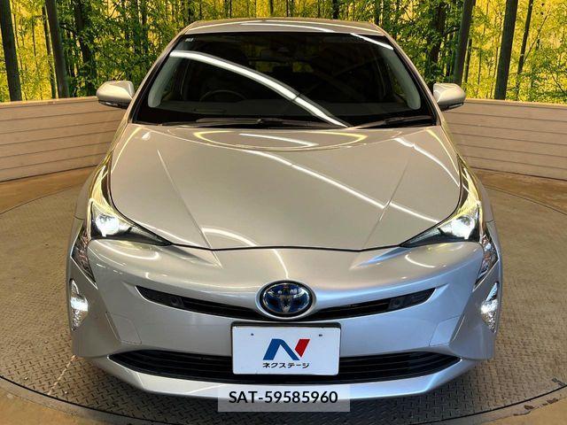 Toyota PRIUS 2017-02 8745286-13