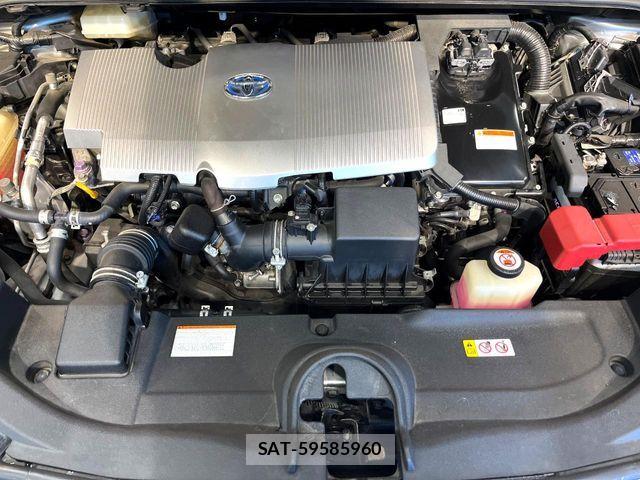 Toyota PRIUS 2017-02 8745286-17