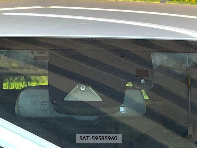 Toyota PRIUS 2017-02 8745286-6