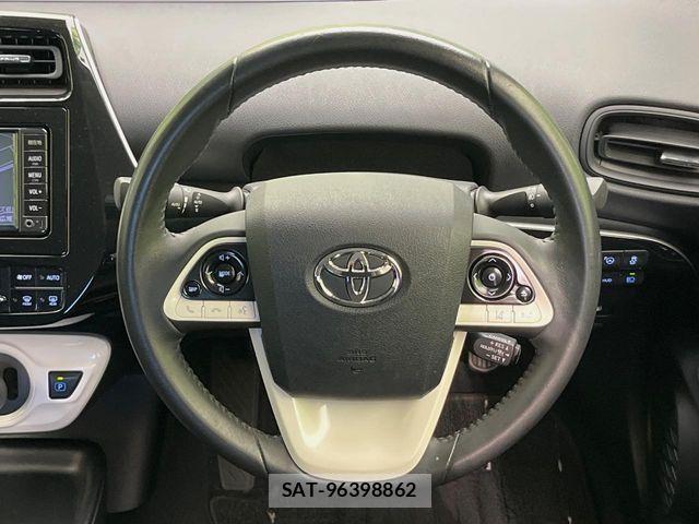 Toyota PRIUS 2016-11 8745266-10