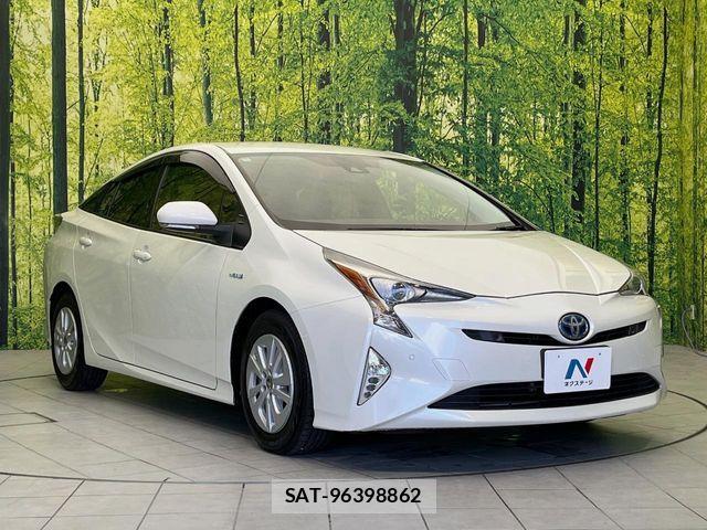 Toyota PRIUS 2016-11 8745266-15