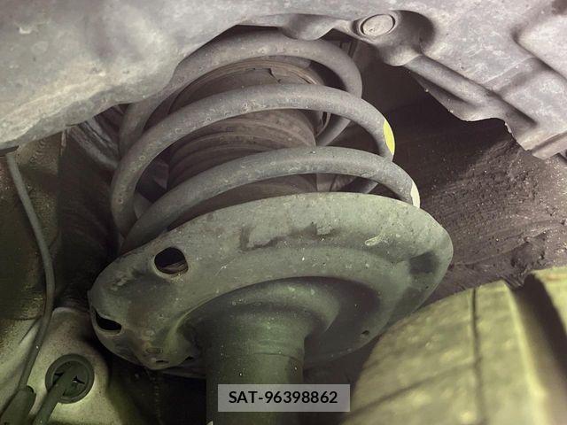 Toyota PRIUS 2016-11 8745266-19