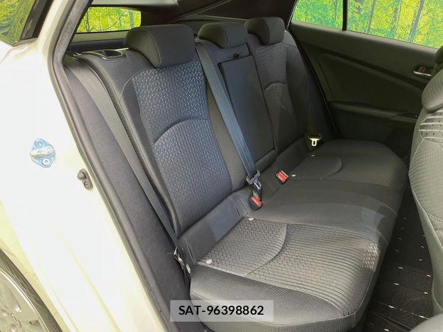 Toyota PRIUS 2016-11 8745266-8