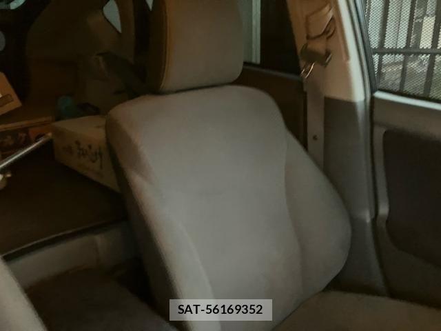 Toyota PRIUS 2011-10 8745344-12