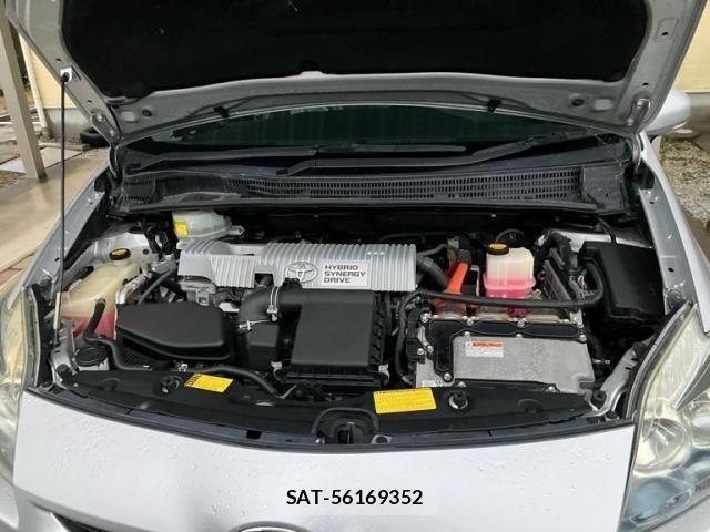 Toyota PRIUS 2011-10 8745344-13