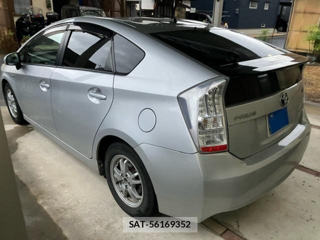 Toyota PRIUS 2011-10 8745344-7