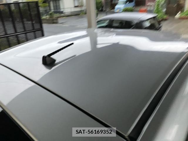 Toyota PRIUS 2011-10 8745344-8