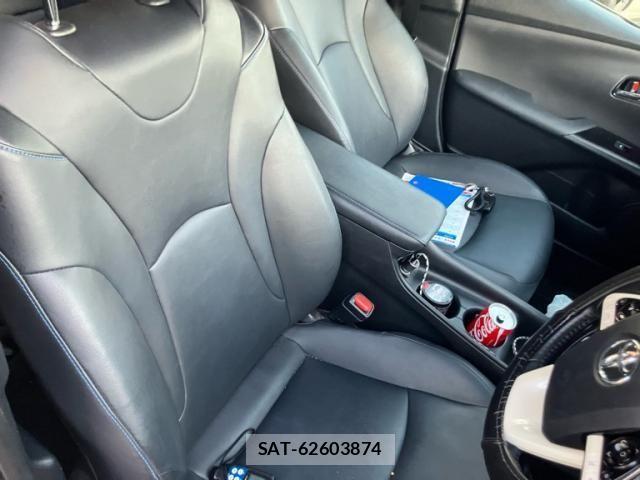 Toyota PRIUS 2017-12 8745297-10
