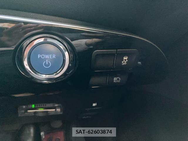 Toyota PRIUS 2017-12 8745297-16