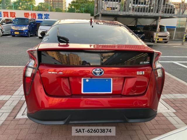 Toyota PRIUS 2017-12 8745297-3