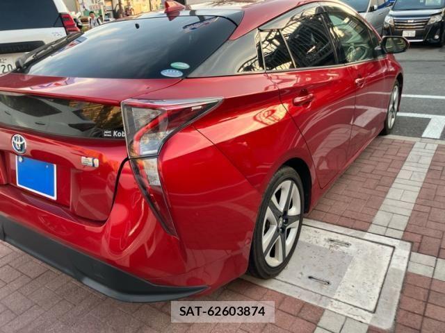 Toyota PRIUS 2017-12 8745297-5