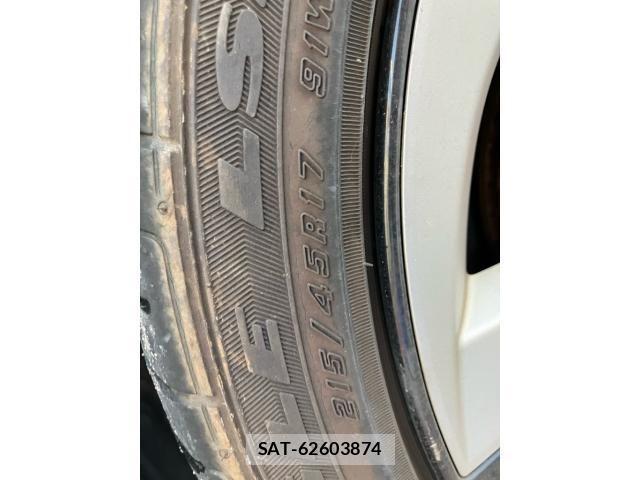 Toyota PRIUS 2017-12 8745297-7