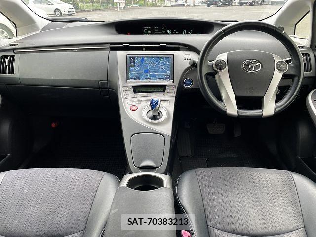 Toyota PRIUS 2013-09 8745310-1