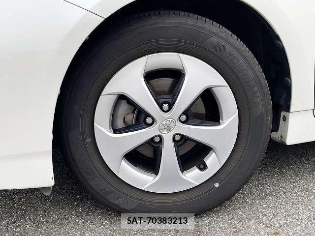 Toyota PRIUS 2013-09 8745310-6