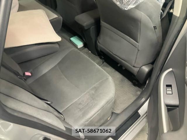 Toyota PRIUS 2009-09 8745349-16