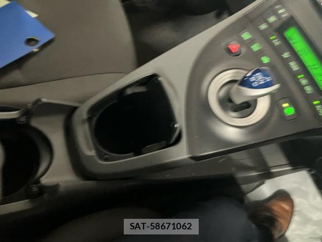 Toyota PRIUS 2009-09 8745349-23
