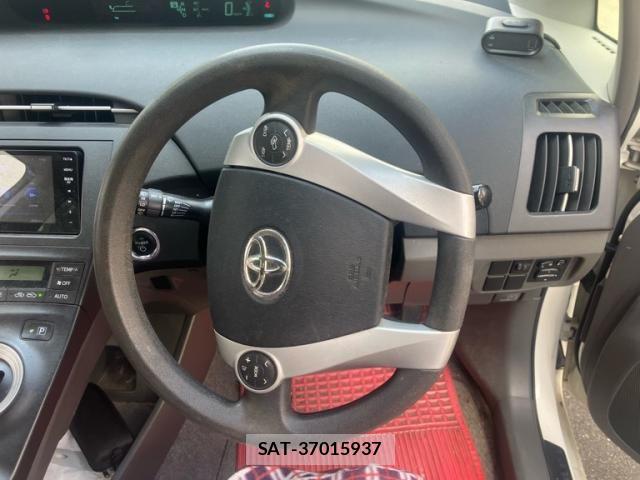 Toyota PRIUS 2009-09 8745342-15