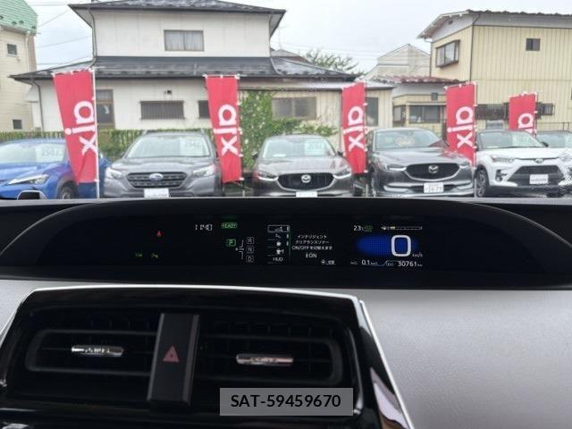 Toyota PRIUS 2016-06 8745267-22