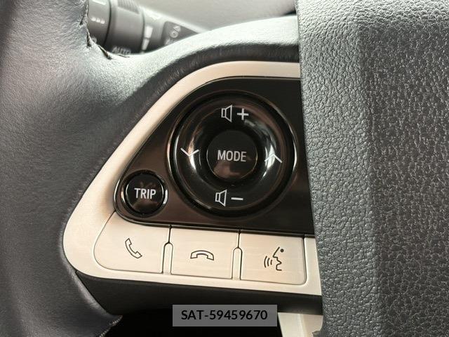 Toyota PRIUS 2016-06 8745267-27