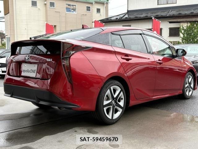 Toyota PRIUS 2016-06 8745267-4