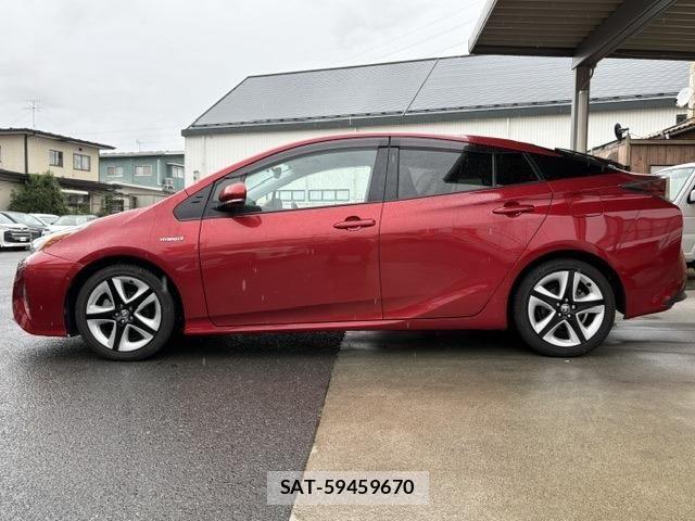 Toyota PRIUS 2016-06 8745267-7
