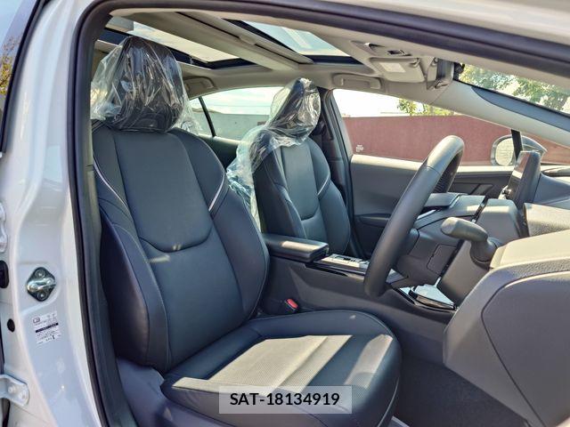 Toyota PRIUS 2023-06 8745239-11